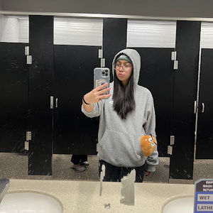 Meet your Posher, Glenda